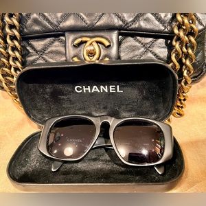🔥🔥Chanel sunglasses🔥🔥